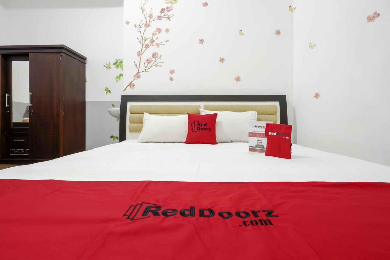 Reddoorz @ Prambanan Timur Raya Semarang Buitenkant foto